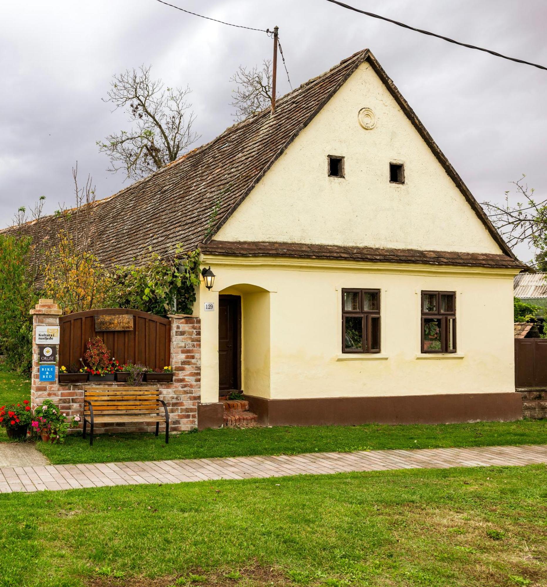 Snasini Kucari Bed & Breakfast Gradiste Екстериор снимка