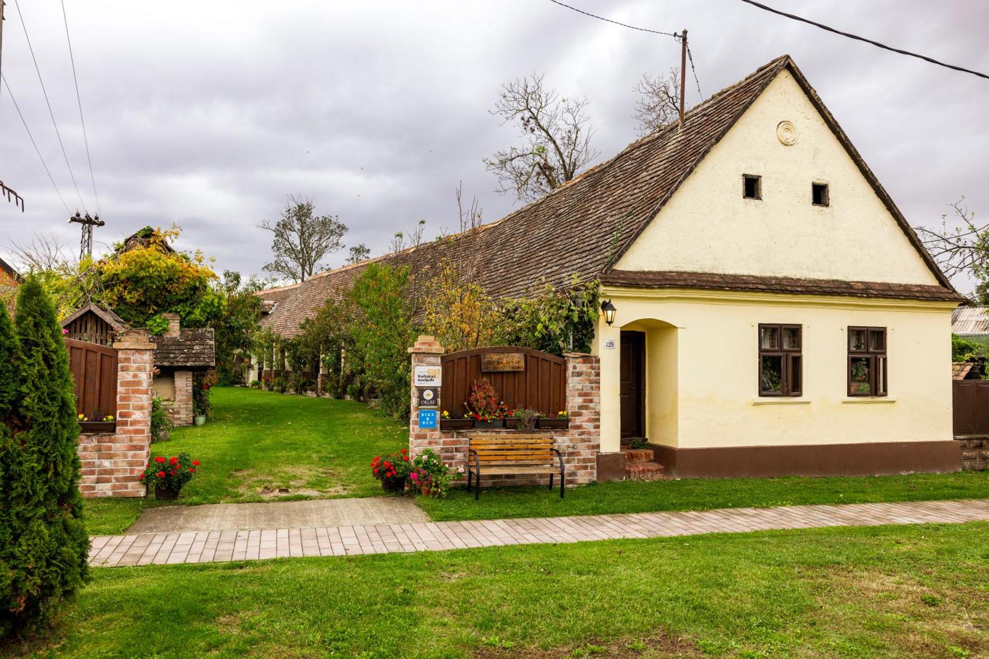 Snasini Kucari Bed & Breakfast Gradiste Екстериор снимка
